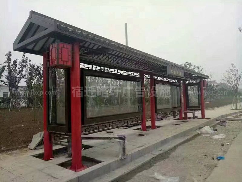 城市公交候车亭厂家现场安装案例