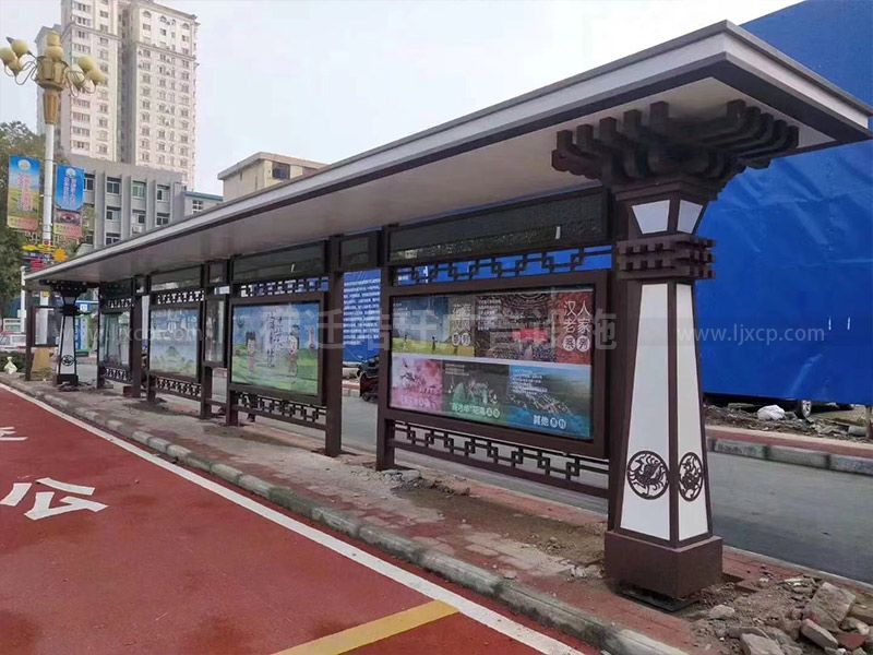城市公交候车亭厂家现场安装案例